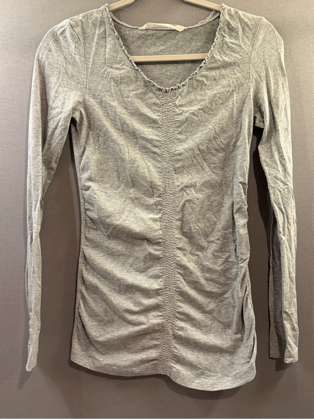Athleta stretchy Long Sleeve Ruched V-Neck Top - Light Gray Womens XS